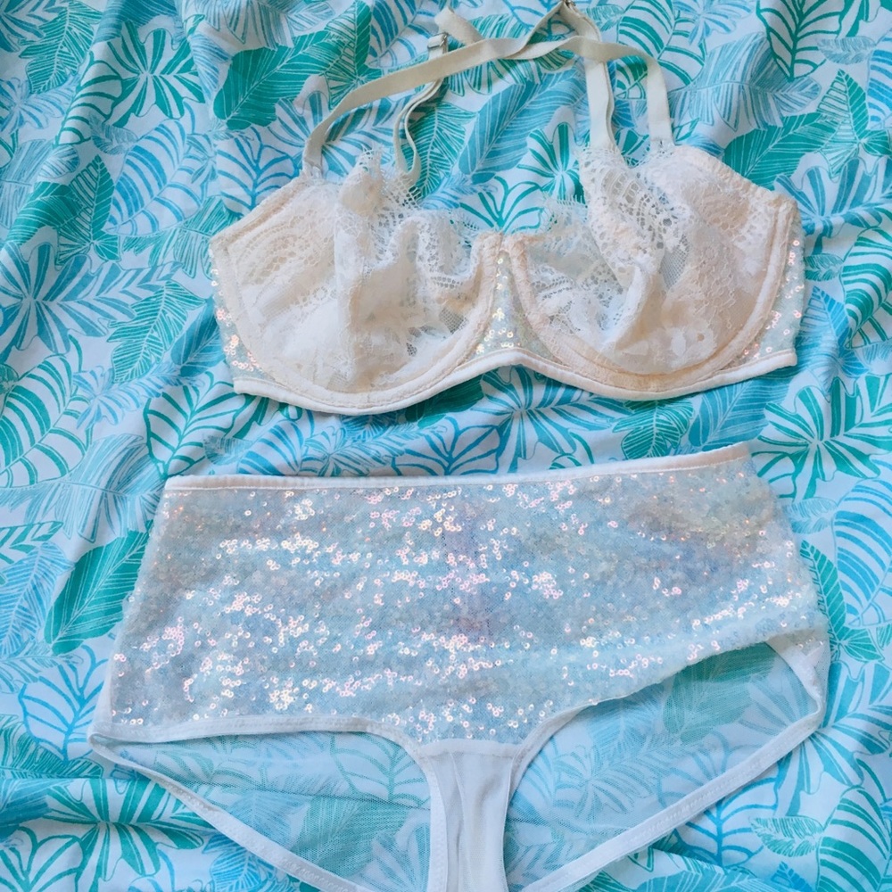 Victoria’s Secret set